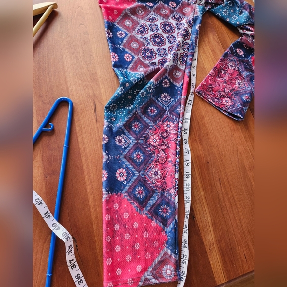 American Eagle XL plaid snd multicolor pattern - Picture 6 of 7